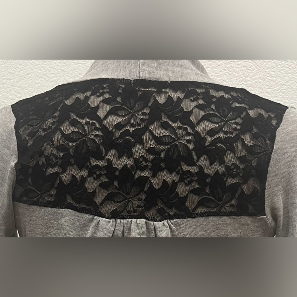 Docal Size S Grey & Black Embellished Open Front Cardigan. - Picture 7 of 11
